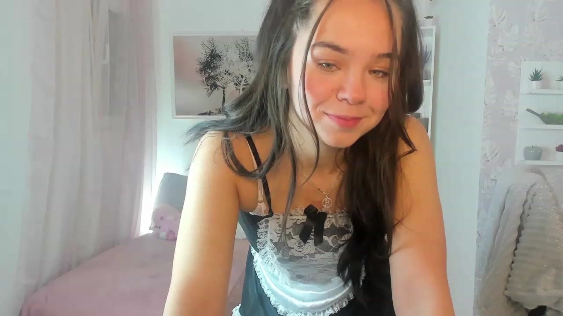 Gallery image thumbnail from Katie_Nice's myfreecams stream on, 03/05/2023, 21:14 image 5 of 20