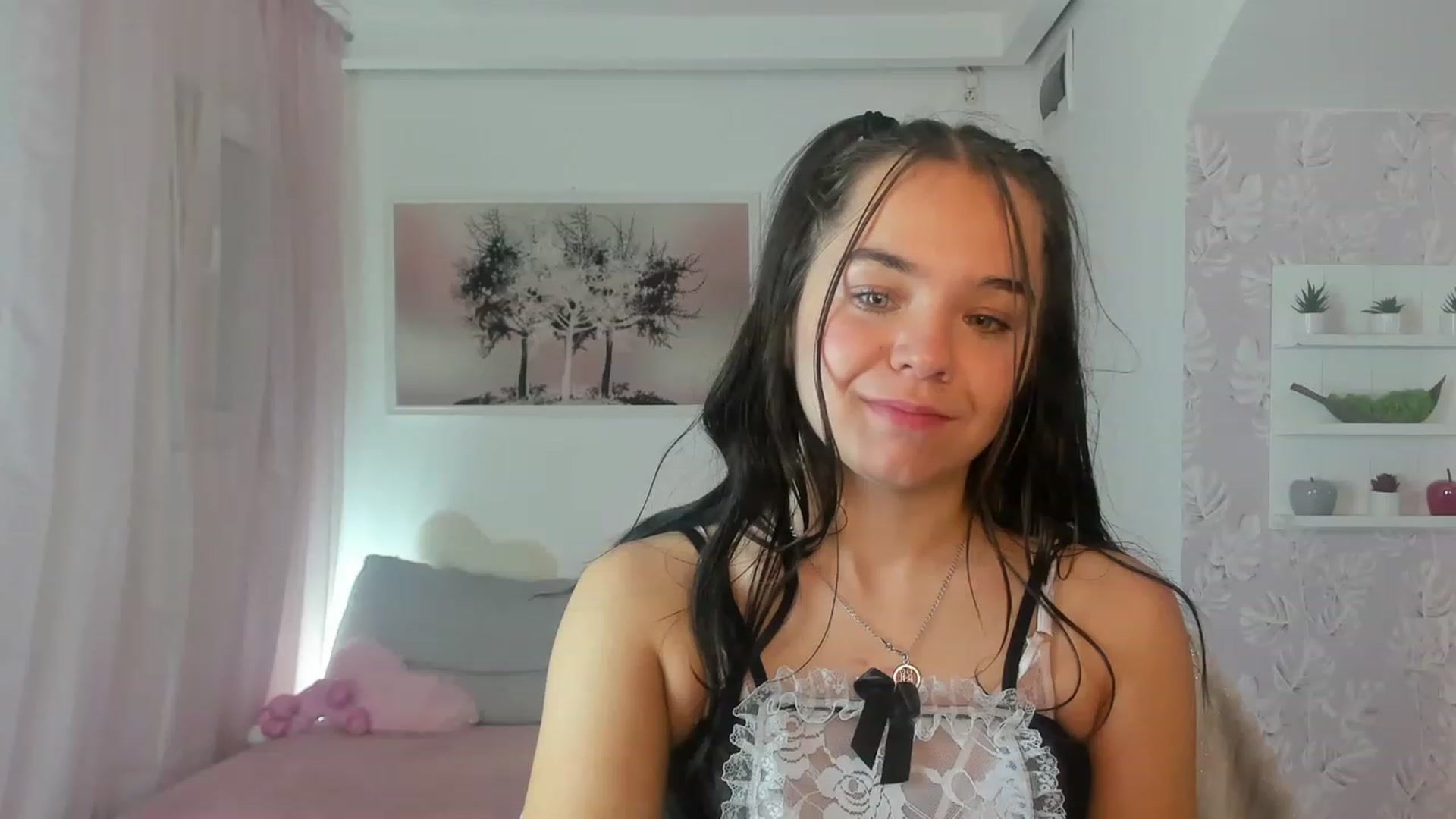Gallery image thumbnail from Katie_Nice's myfreecams stream on, 03/06/2023, 24:32 image 18 of 20