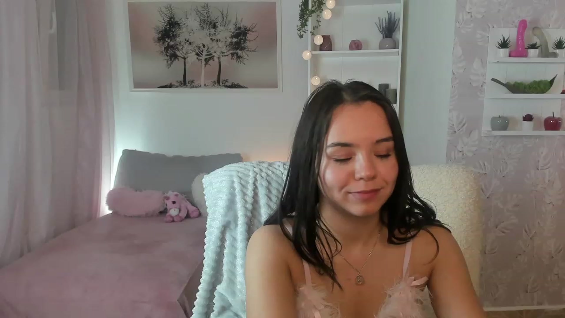 Gallery image thumbnail from Katie_Nice's myfreecams stream on, 03/08/2023, 24:12 image 9 of 20