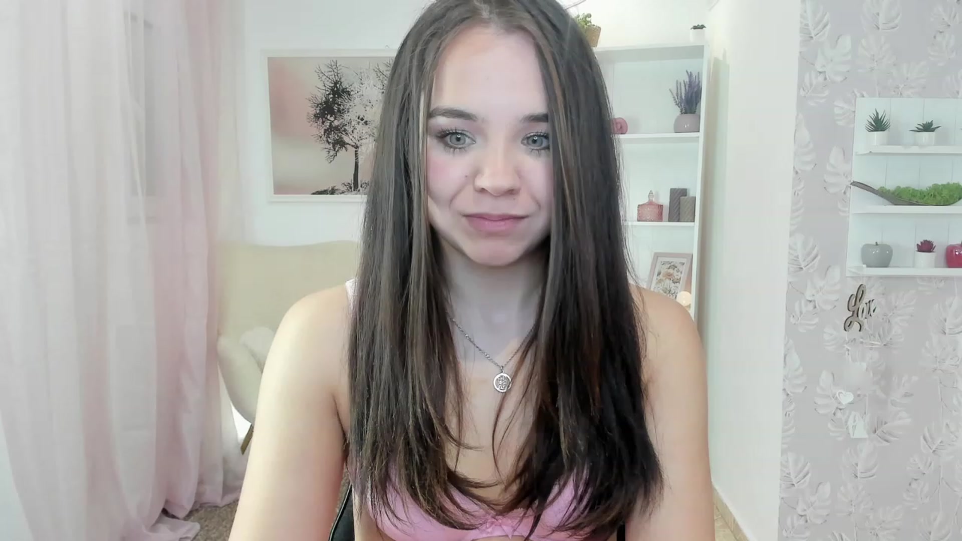 Gallery image thumbnail from Katie_Nice's myfreecams stream on, 05/01/2023, 20:52 image 19 of 20
