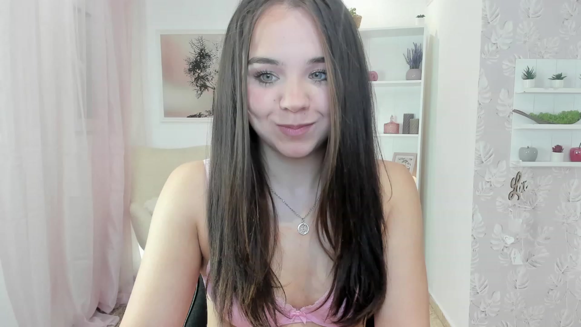 Gallery image thumbnail from Katie_Nice's myfreecams stream on, 05/01/2023, 20:52 image 2 of 20