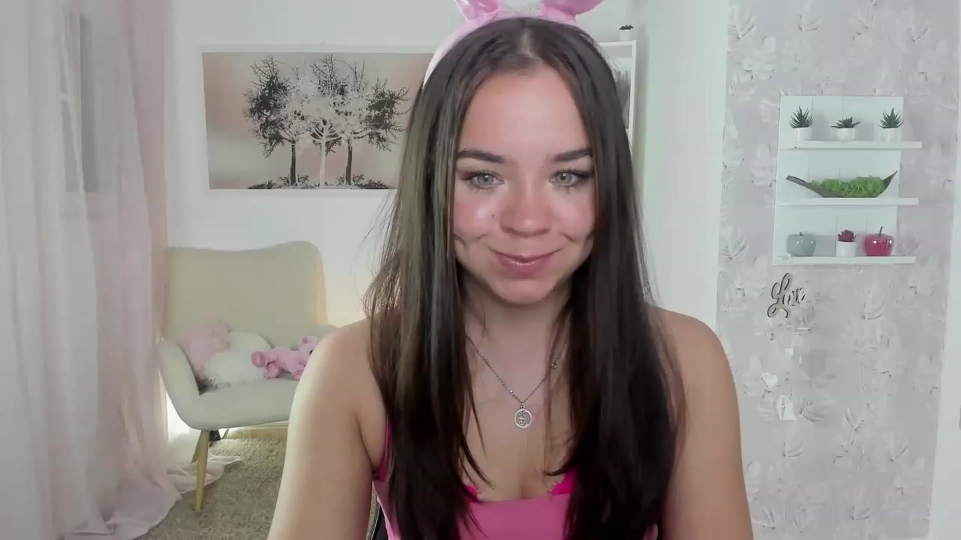 Gallery image thumbnail from Katie_Nice's myfreecams stream on, 05/31/2023, 20:23 image 15 of 20