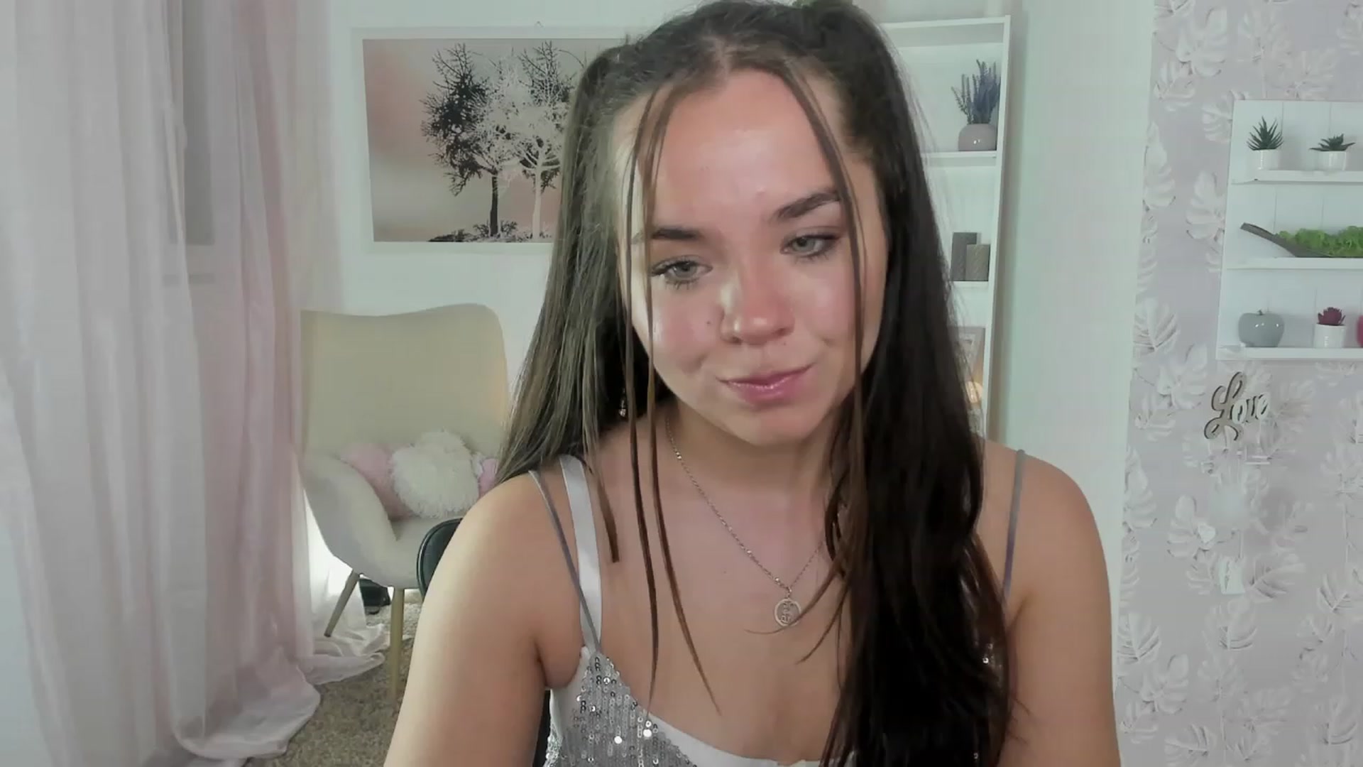 Gallery image thumbnail from Katie_Nice's myfreecams stream on, 06/04/2023, 20:05 image 13 of 20