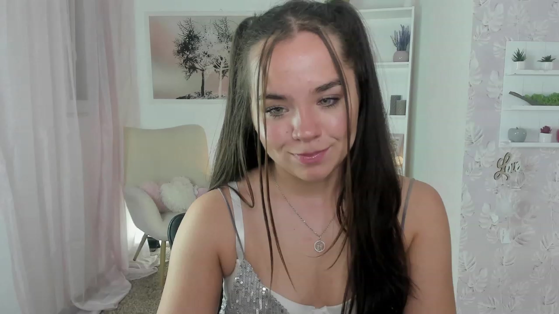 Gallery image thumbnail from Katie_Nice's myfreecams stream on, 06/04/2023, 20:05 image 10 of 20