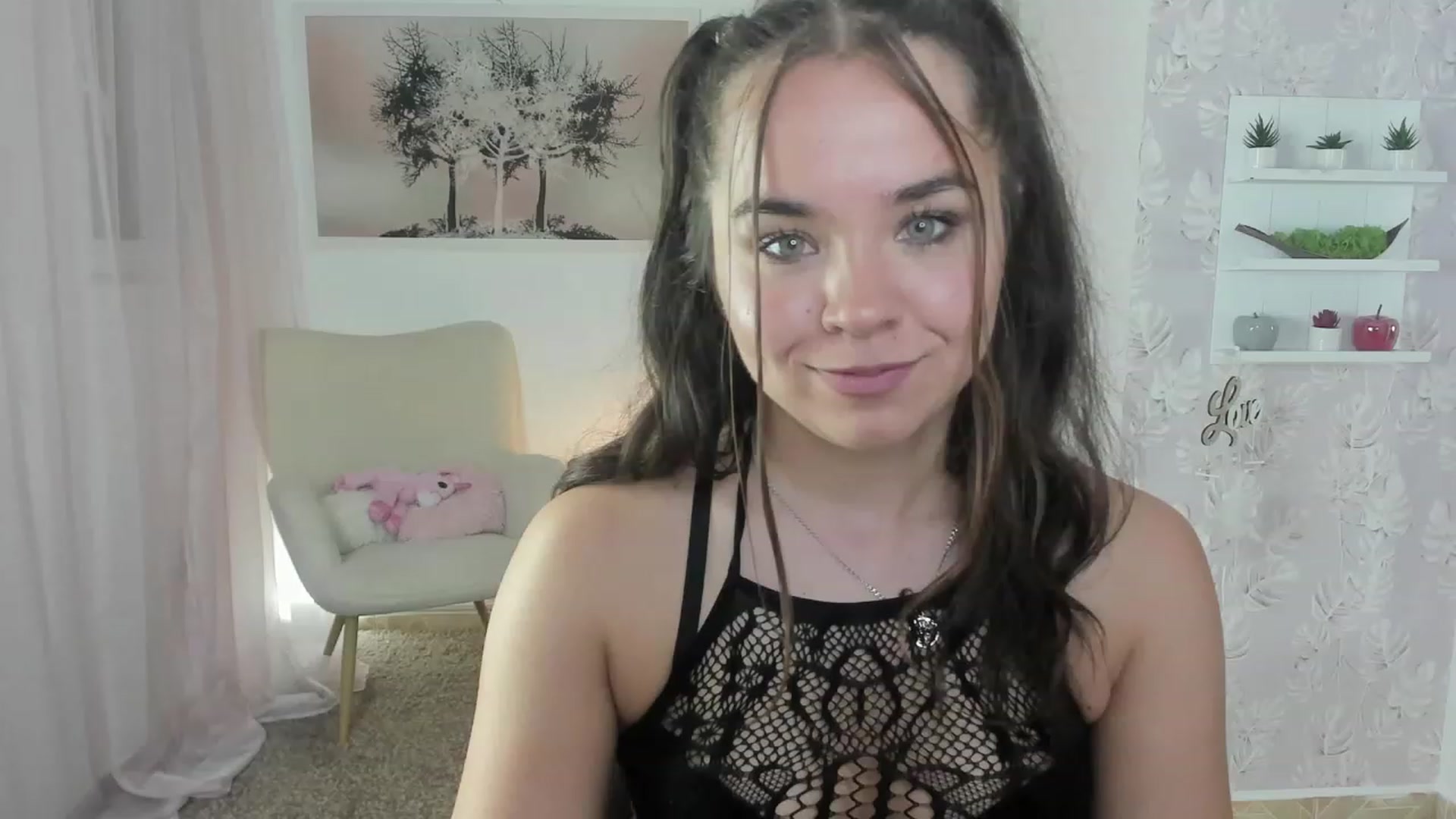 Gallery image thumbnail from Katie_Nice's myfreecams stream on, 06/07/2023, 21:36 image 3 of 20