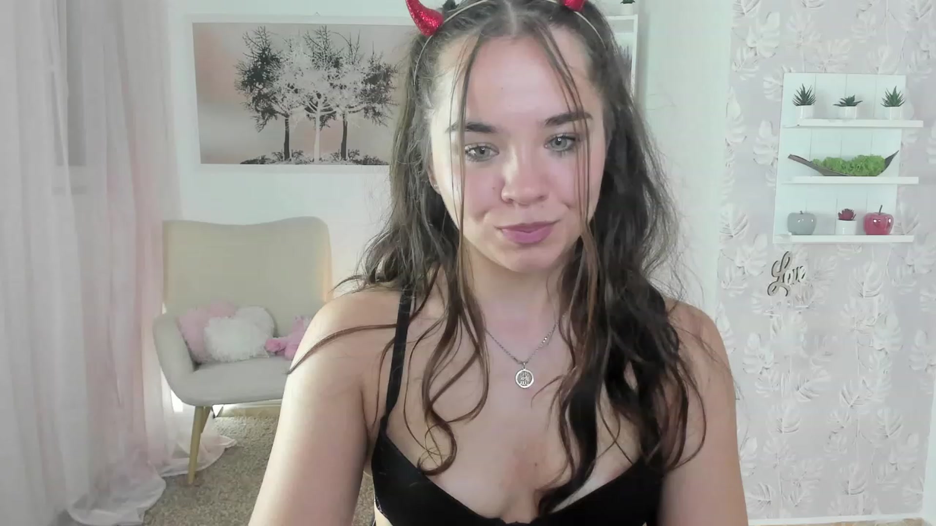Gallery image thumbnail from Katie_Nice's myfreecams stream on, 06/07/2023, 23:40 image 10 of 20