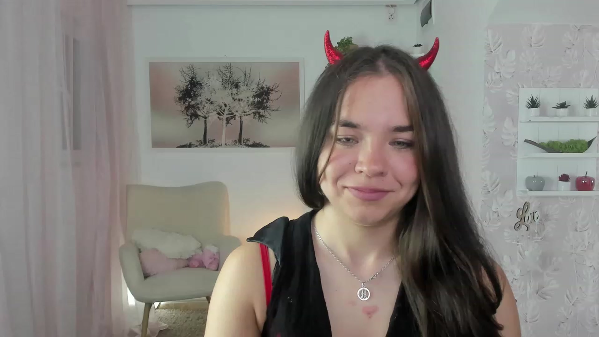 Gallery image thumbnail from Katie_Nice's myfreecams stream on, 06/08/2023, 21:00 image 14 of 20
