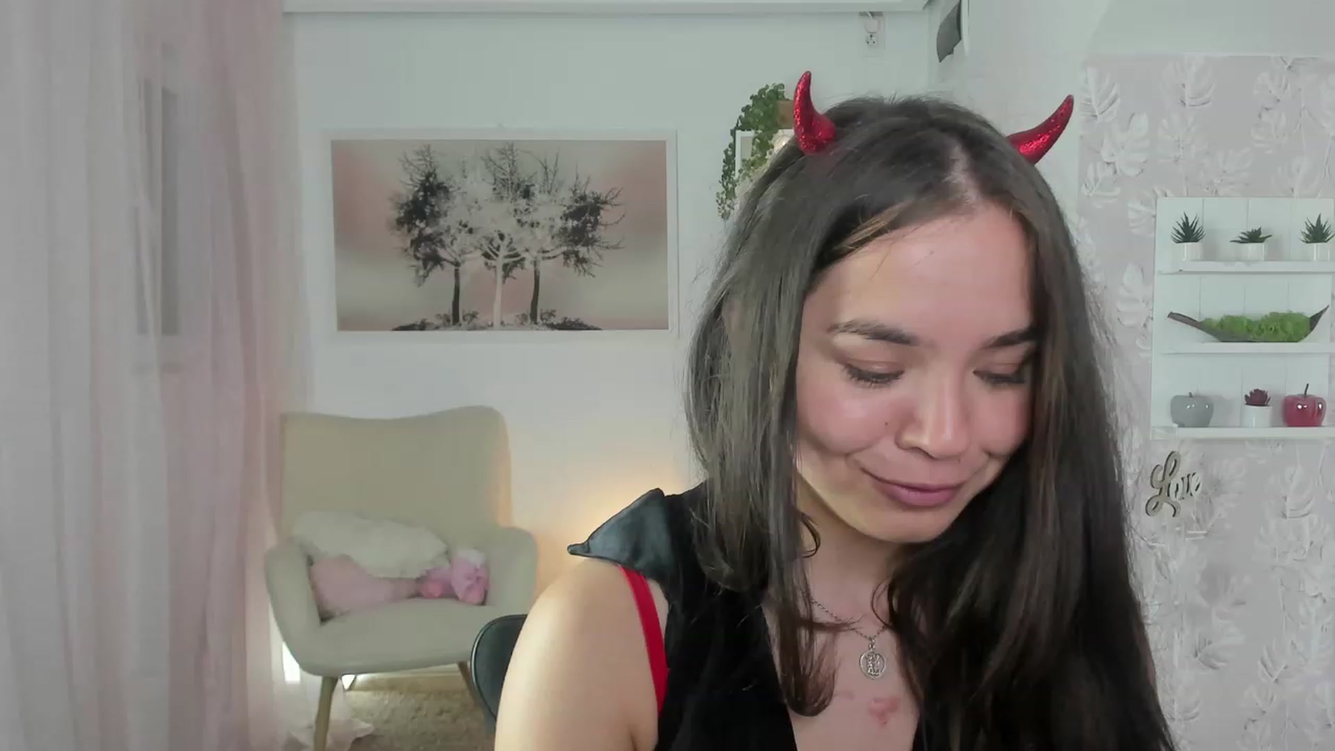 Gallery image thumbnail from Katie_Nice's myfreecams stream on, 06/08/2023, 21:00 image 19 of 20