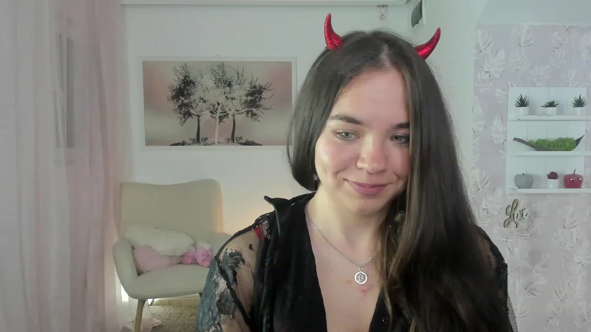 Gallery image thumbnail from Katie_Nice's myfreecams stream on, 06/08/2023, 21:00 image 4 of 20