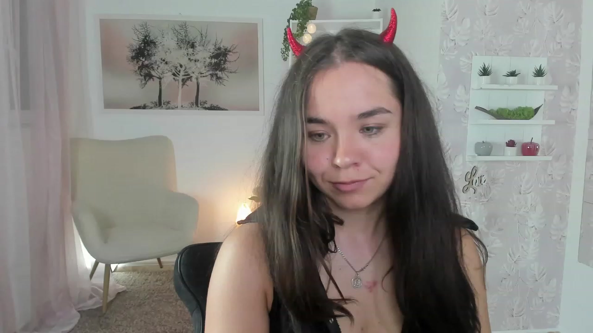 Gallery image thumbnail from Katie_Nice's myfreecams stream on, 06/08/2023, 23:44 image 17 of 20
