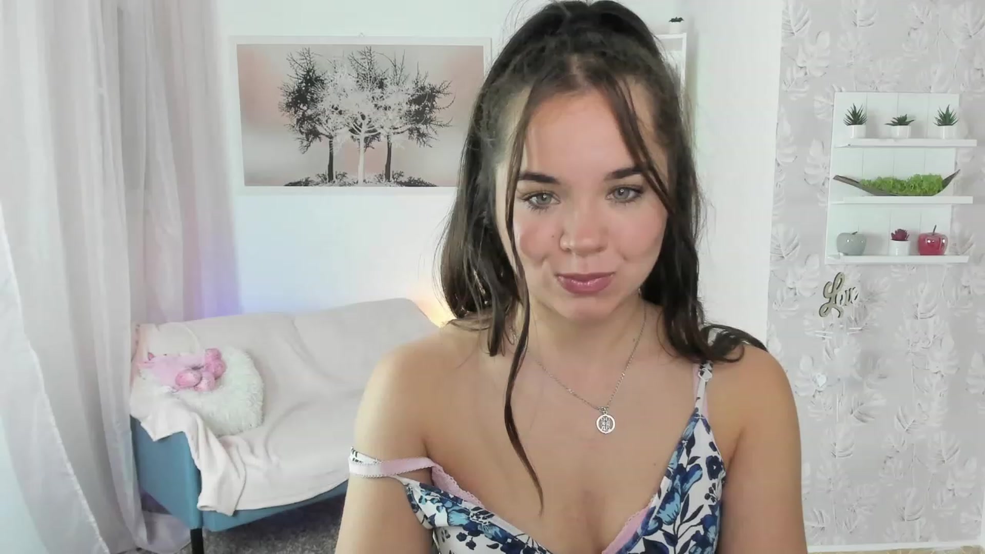 Gallery image thumbnail from Katie_Nice's myfreecams stream on, 06/21/2023, 22:12 image 7 of 20