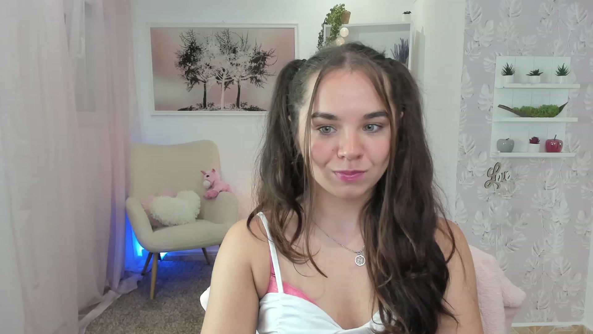Gallery image thumbnail from Katie_Nice's myfreecams stream on, 07/08/2023, 17:22 image 19 of 20