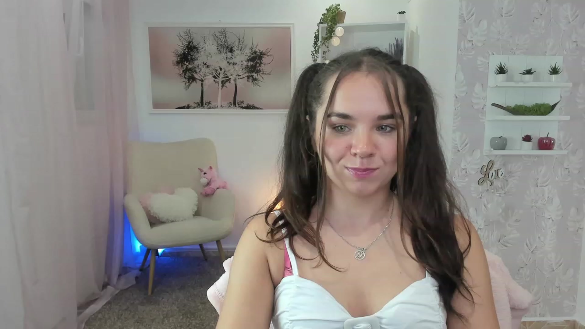 Gallery image thumbnail from Katie_Nice's myfreecams stream on, 07/08/2023, 17:36 image 13 of 20