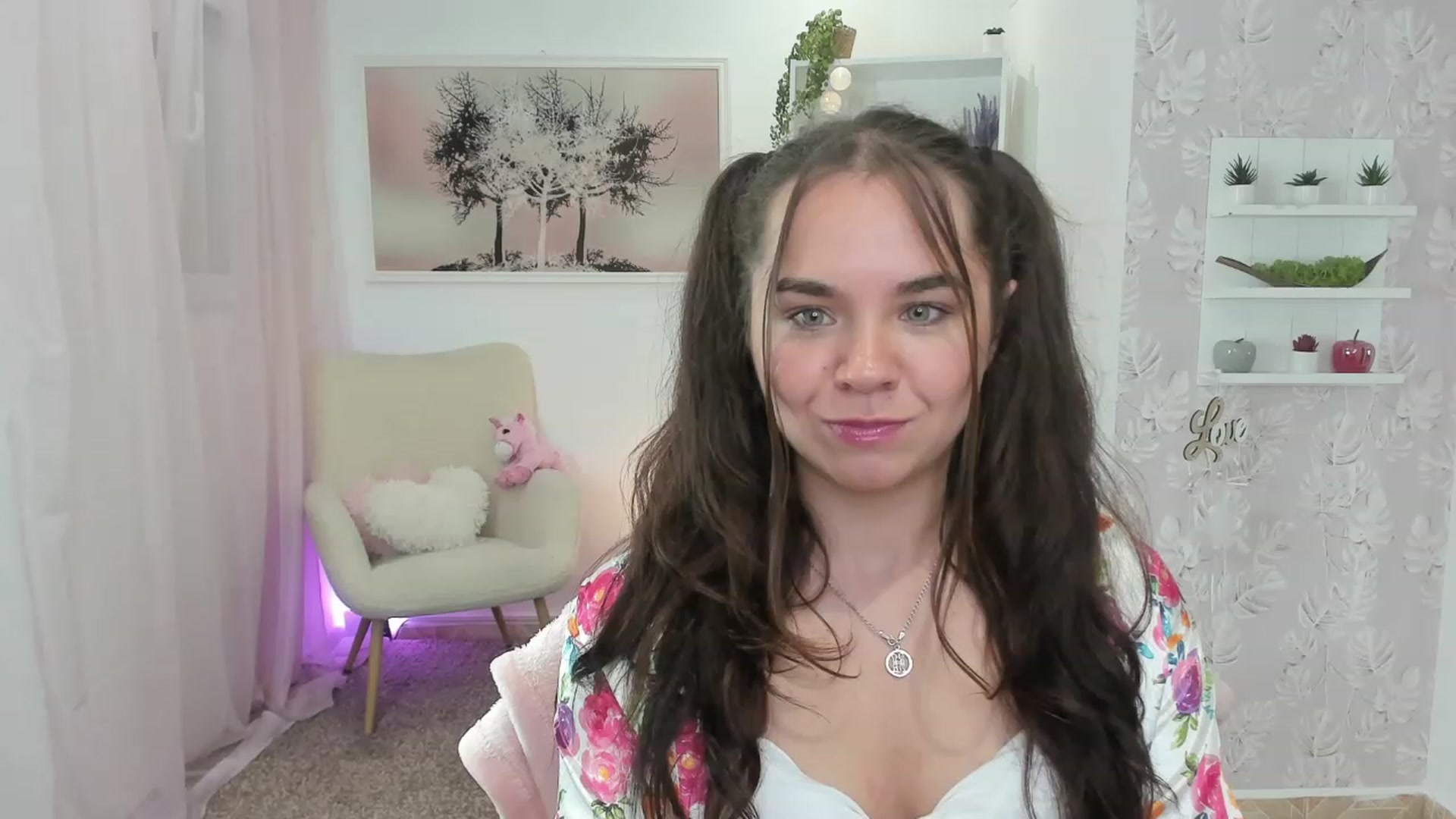Gallery image thumbnail from Katie_Nice's myfreecams stream on, 07/08/2023, 19:14 image 15 of 20