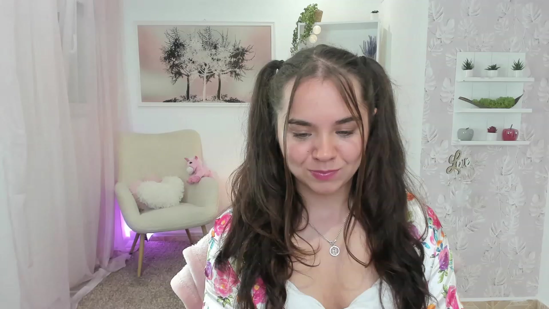 Gallery image thumbnail from Katie_Nice's myfreecams stream on, 07/08/2023, 19:14 image 18 of 20