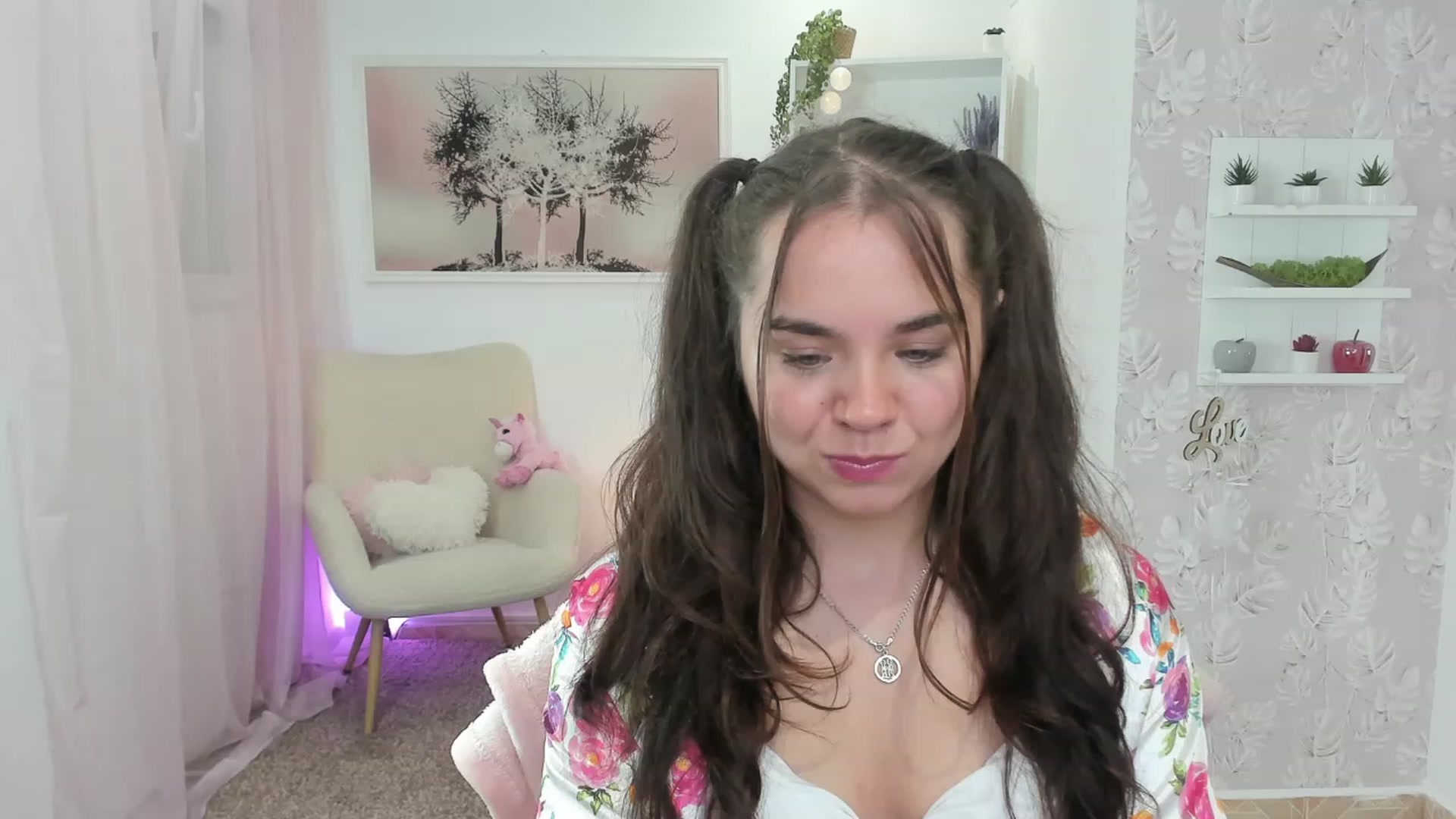 Gallery image thumbnail from Katie_Nice's myfreecams stream on, 07/08/2023, 19:14 image 19 of 20