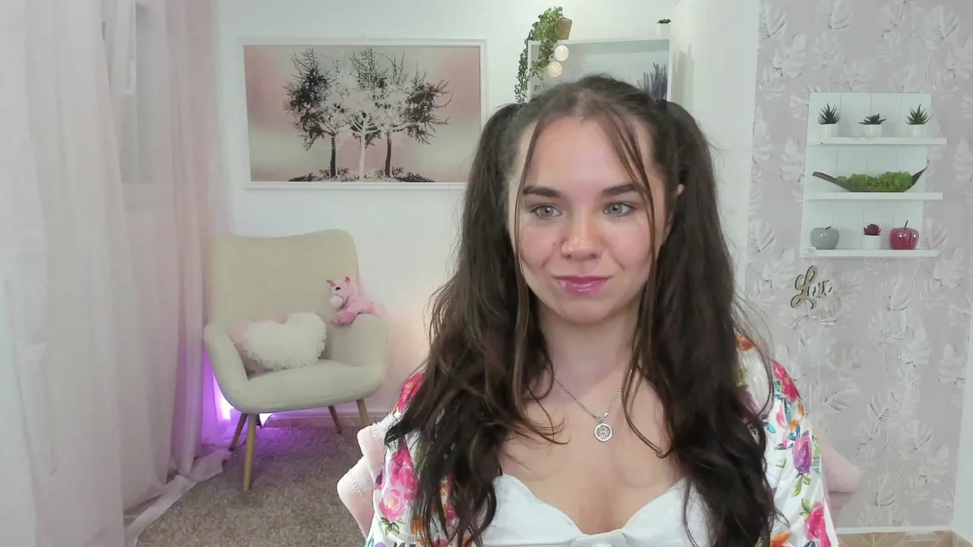 Gallery image thumbnail from Katie_Nice's myfreecams stream on, 07/08/2023, 19:14 image 12 of 20