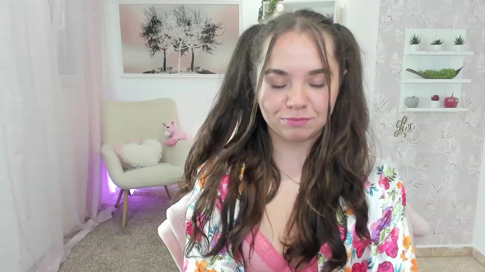 Gallery image thumbnail from Katie_Nice's myfreecams stream on, 07/08/2023, 22:36 image 18 of 20
