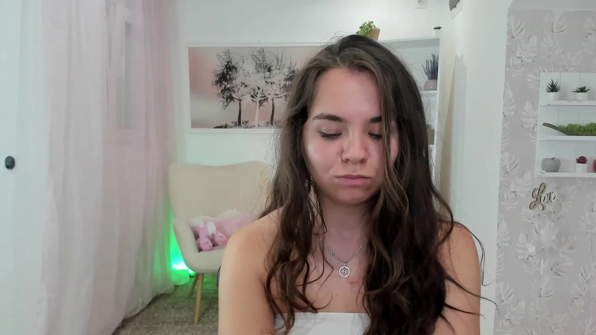 Gallery image thumbnail from Katie_Nice's myfreecams stream on, 07/17/2023, 20:30 image 14 of 20