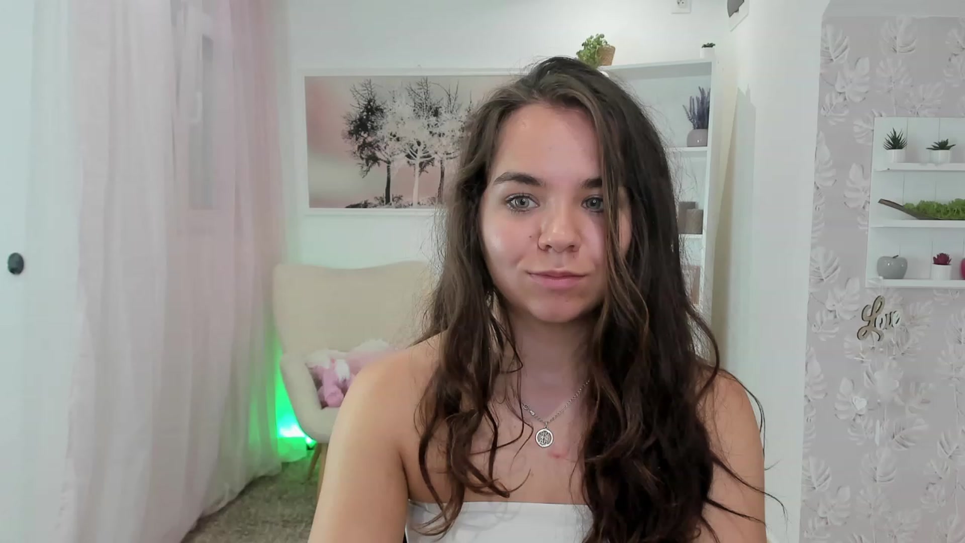 Gallery image thumbnail from Katie_Nice's myfreecams stream on, 07/17/2023, 20:30 image 16 of 20