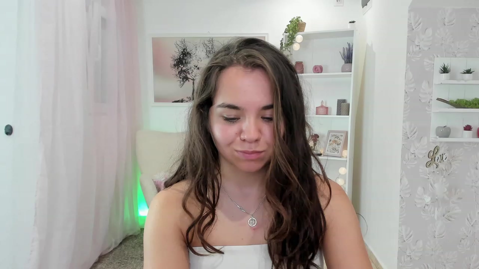 Gallery image thumbnail from Katie_Nice's myfreecams stream on, 07/17/2023, 20:30 image 4 of 20