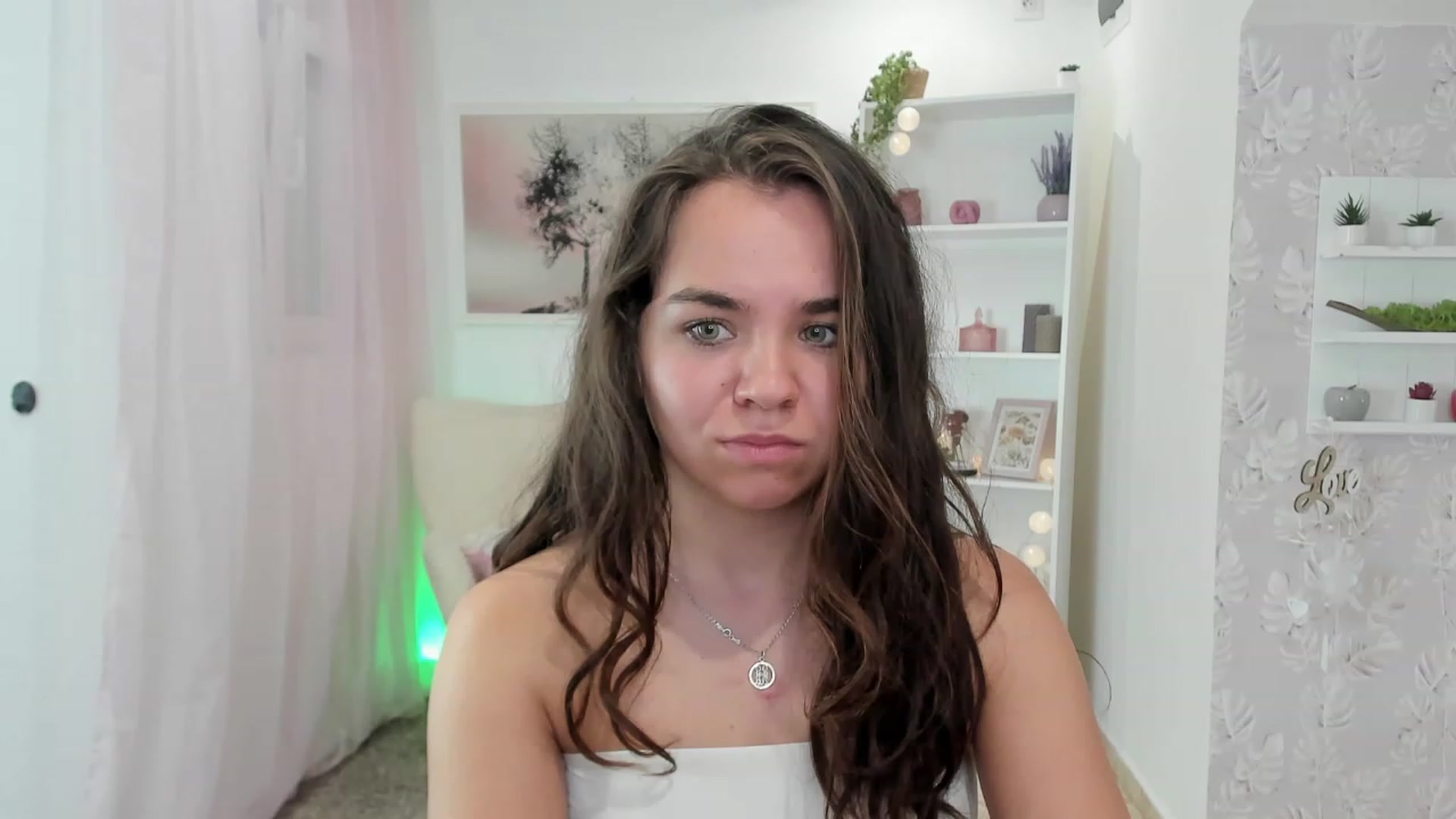 Gallery image thumbnail from Katie_Nice's myfreecams stream on, 07/17/2023, 20:30 image 3 of 20