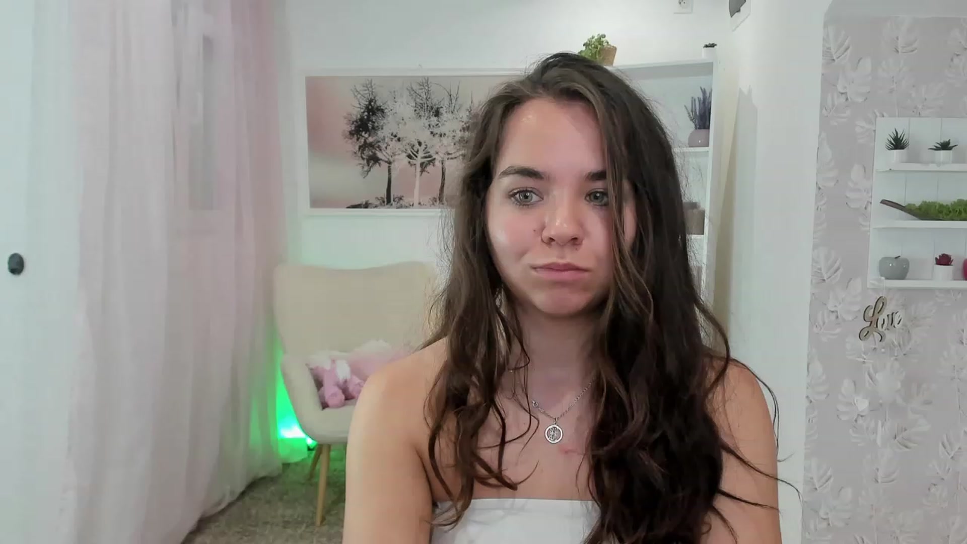Gallery image thumbnail from Katie_Nice's myfreecams stream on, 07/17/2023, 20:30 image 15 of 20