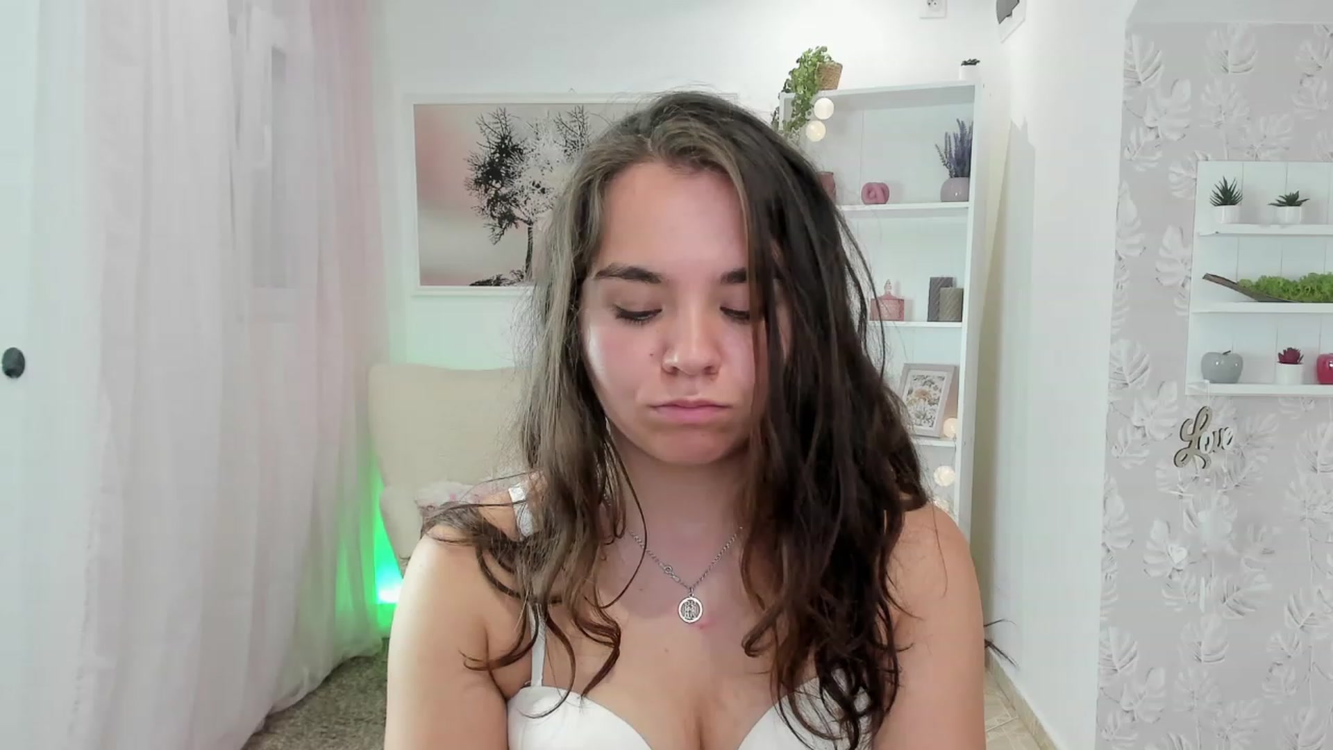 Gallery image thumbnail from Katie_Nice's myfreecams stream on, 07/17/2023, 22:38 image 12 of 20