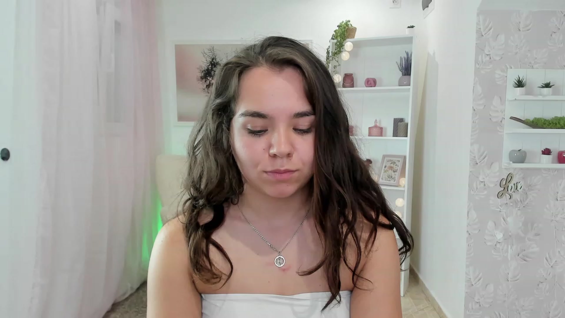 Gallery image thumbnail from Katie_Nice's myfreecams stream on, 07/17/2023, 22:38 image 7 of 20