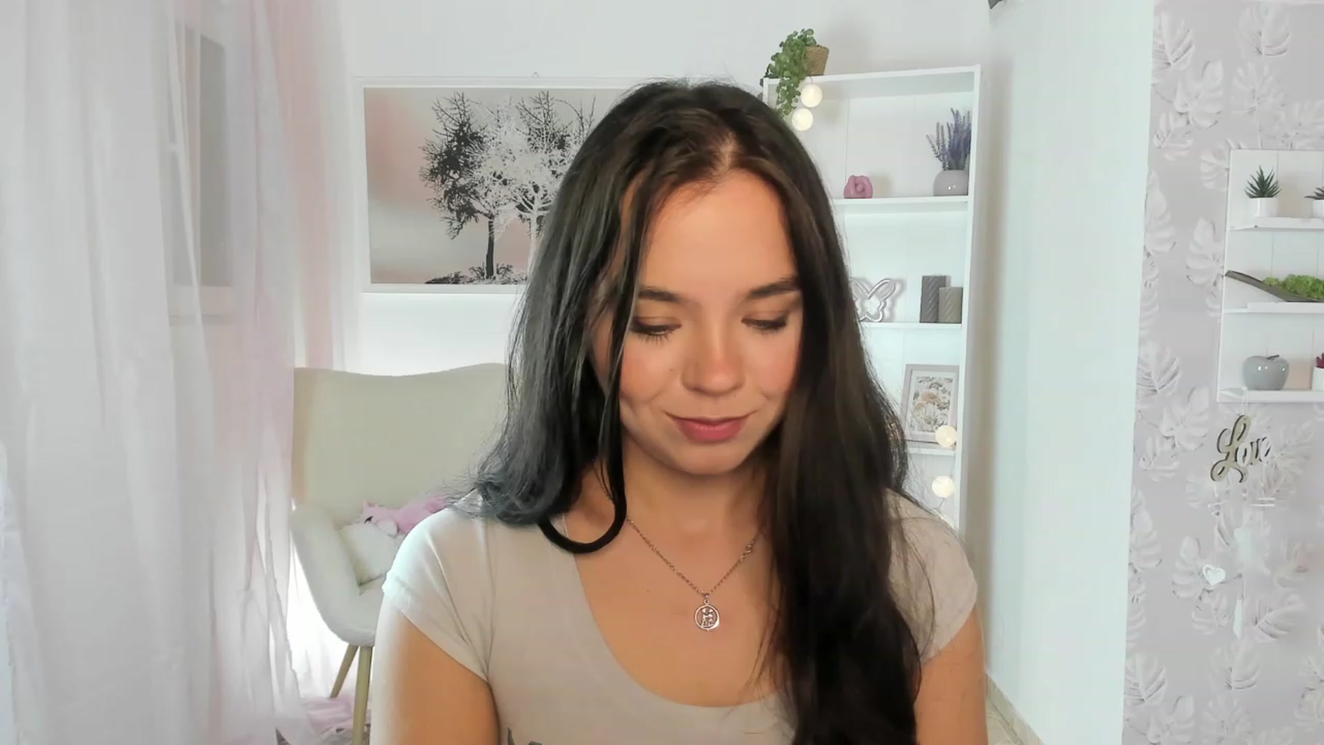 Gallery image thumbnail from Katie_Nice's myfreecams stream on, 08/12/2023, 10:03 image 10 of 20