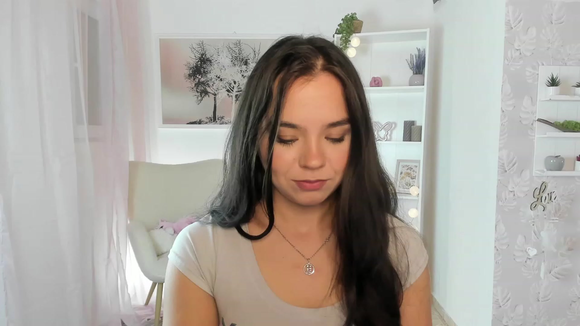Gallery image thumbnail from Katie_Nice's myfreecams stream on, 08/12/2023, 10:03 image 11 of 20