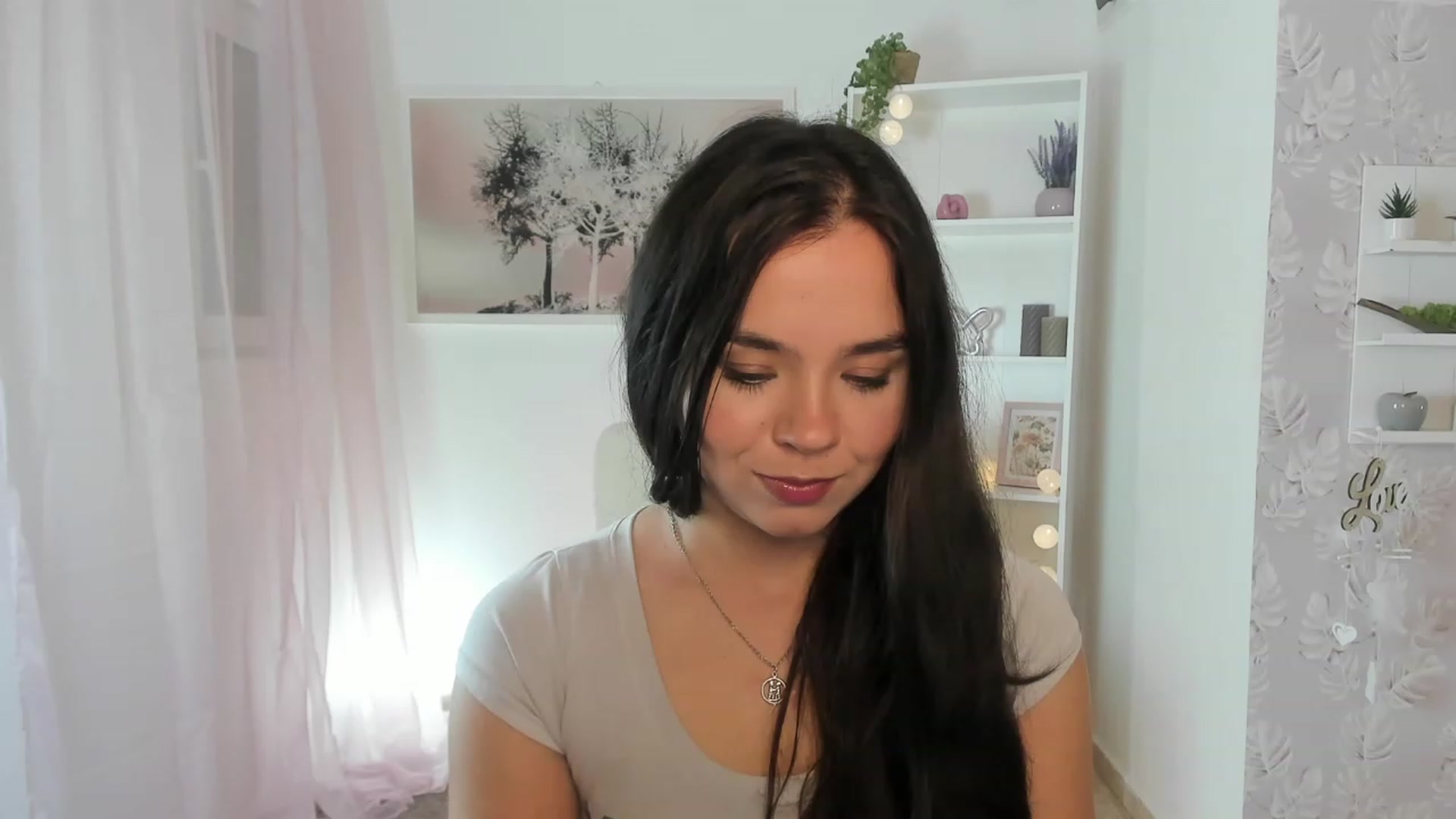Gallery image thumbnail from Katie_Nice's myfreecams stream on, 08/12/2023, 11:25 image 14 of 20