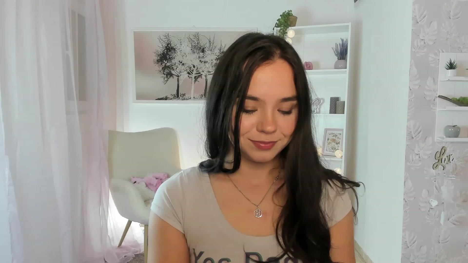 Gallery image thumbnail from Katie_Nice's myfreecams stream on, 08/12/2023, 11:25 image 15 of 20