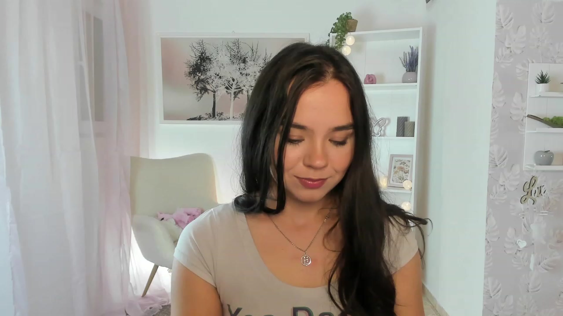 Gallery image thumbnail from Katie_Nice's myfreecams stream on, 08/12/2023, 11:25 image 16 of 20