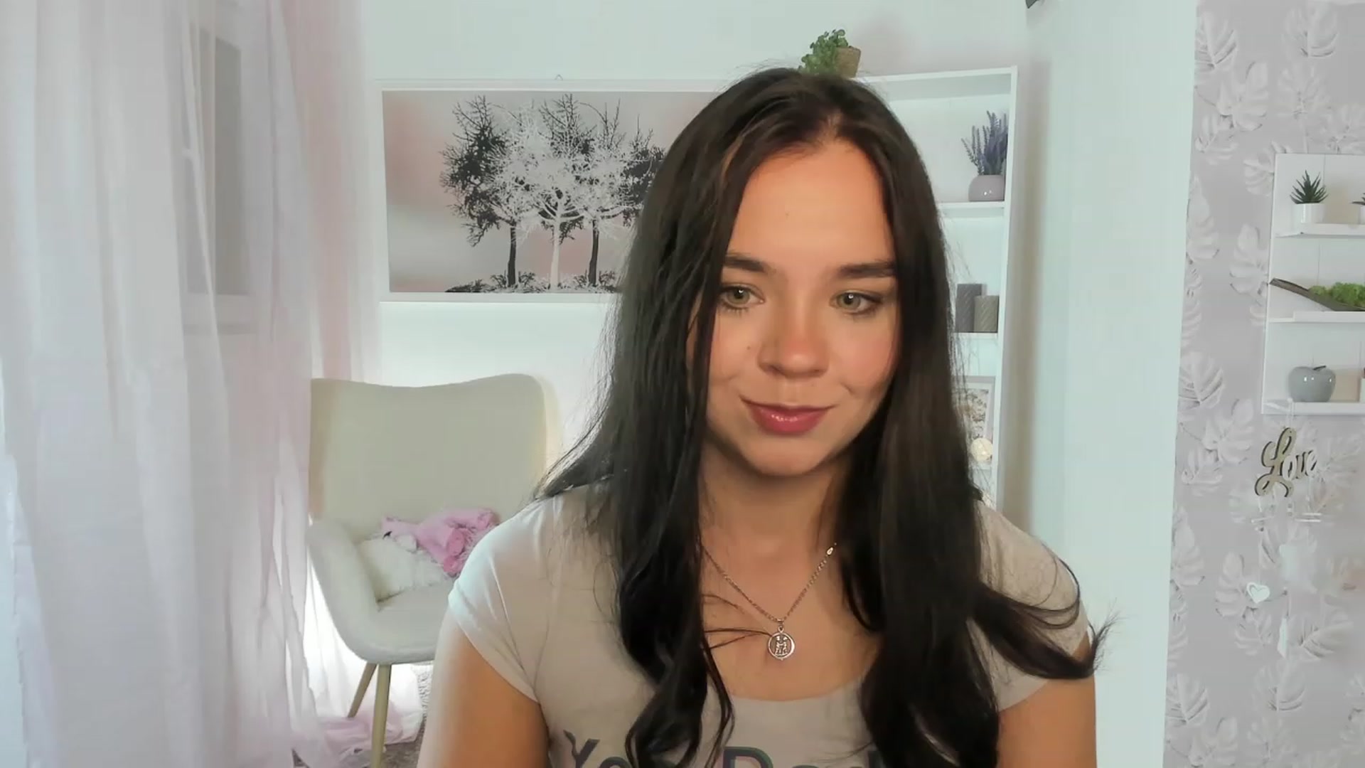Gallery image thumbnail from Katie_Nice's myfreecams stream on, 08/12/2023, 11:25 image 11 of 20