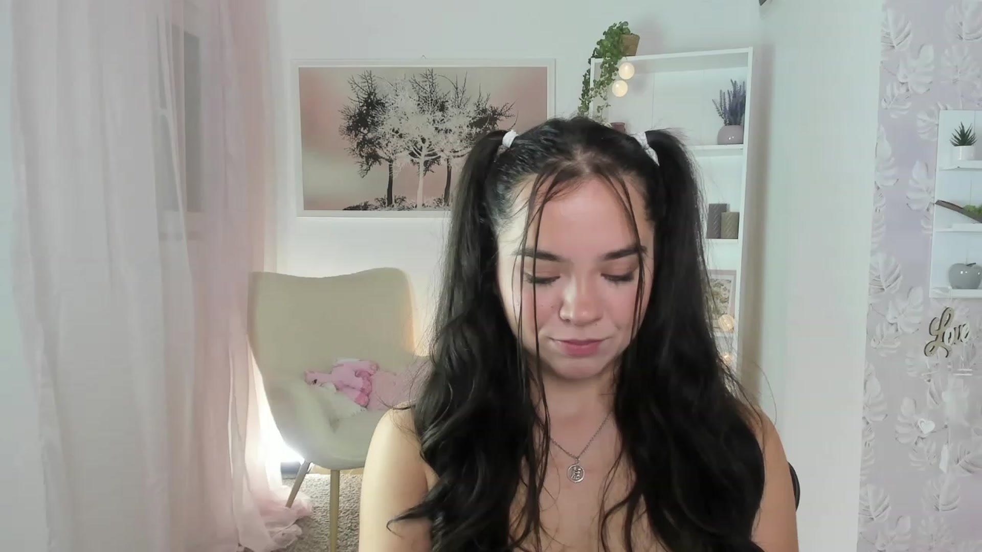 Gallery image thumbnail from Katie_Nice's myfreecams stream on, 08/13/2023, 11:23 image 20 of 20