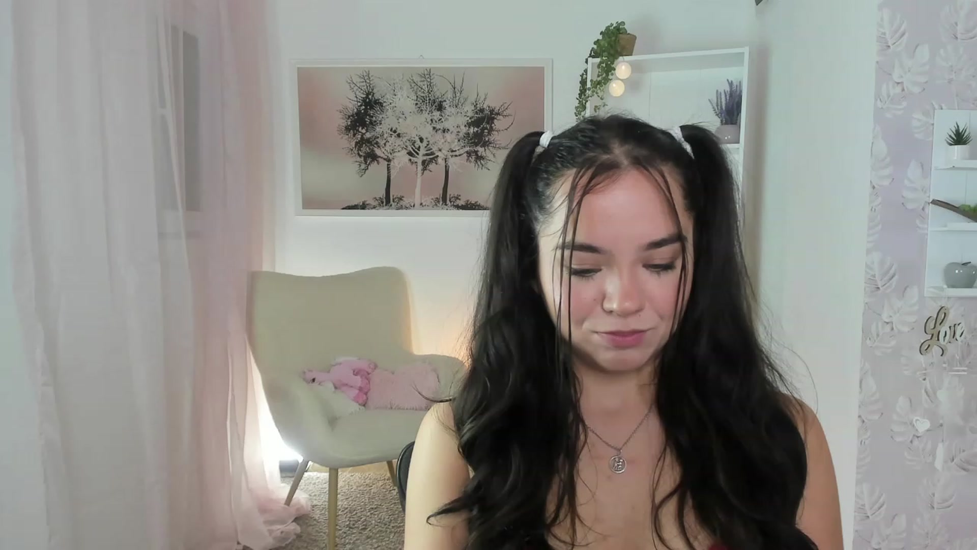 Gallery image thumbnail from Katie_Nice's myfreecams stream on, 08/13/2023, 11:23 image 18 of 20