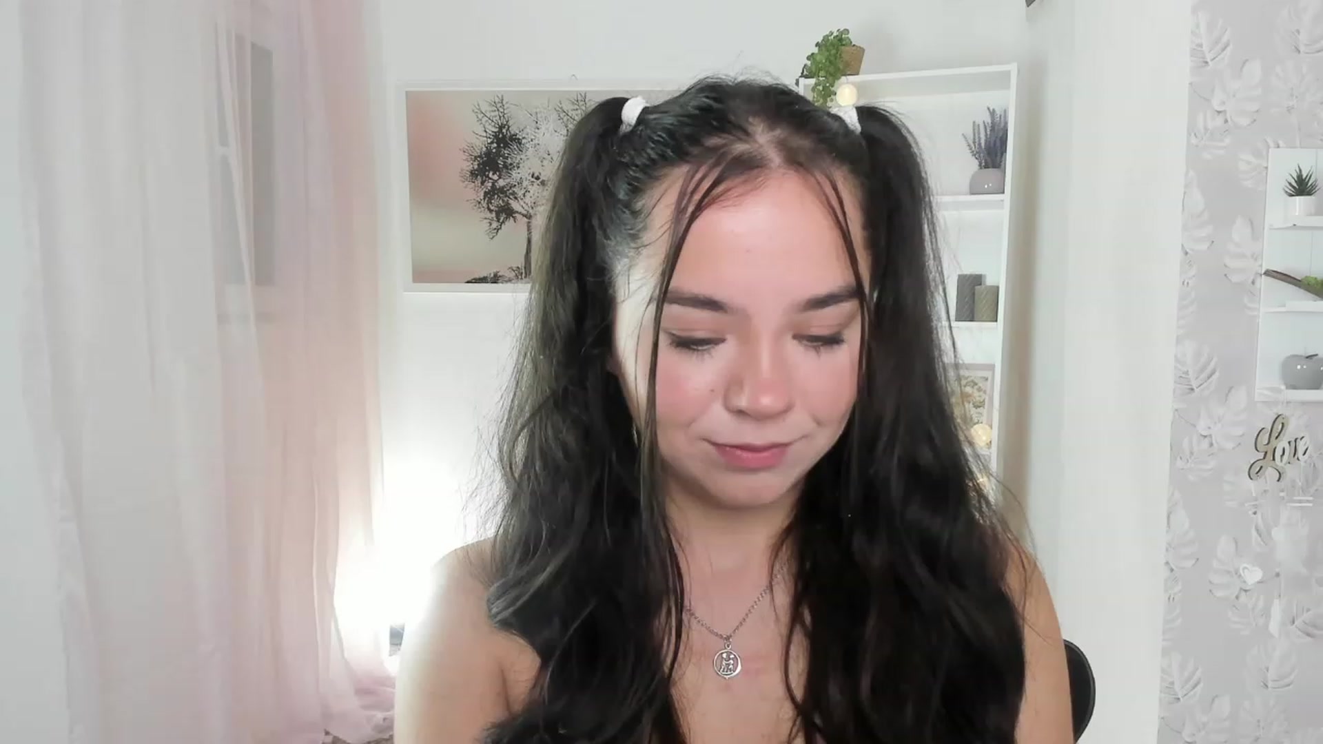 Gallery image thumbnail from Katie_Nice's myfreecams stream on, 08/13/2023, 11:23 image 12 of 20