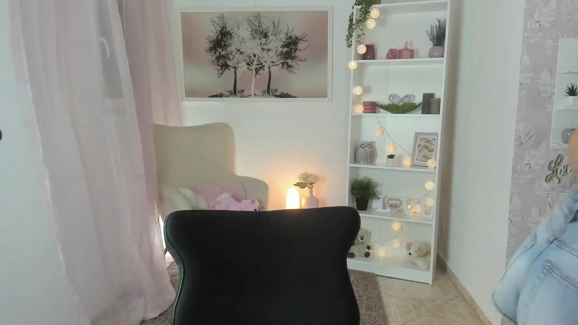 Gallery image thumbnail from Katie_Nice's myfreecams stream on, 08/17/2023, 09:19 image 18 of 20