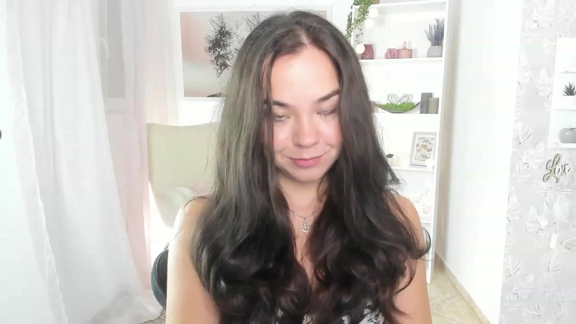 Gallery image thumbnail from Katie_Nice's myfreecams stream on, 08/17/2023, 11:20 image 11 of 20