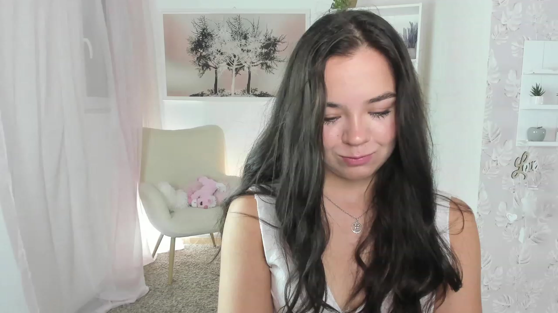 Gallery image thumbnail from Katie_Nice's myfreecams stream on, 08/18/2023, 10:39 image 17 of 20