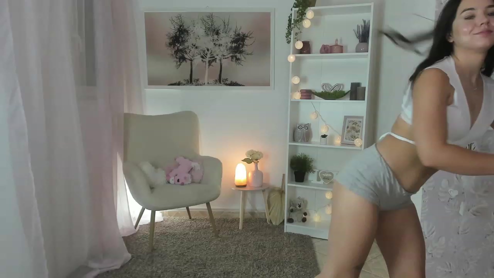 Gallery image thumbnail from Katie_Nice's myfreecams stream on, 08/18/2023, 10:39 image 16 of 20