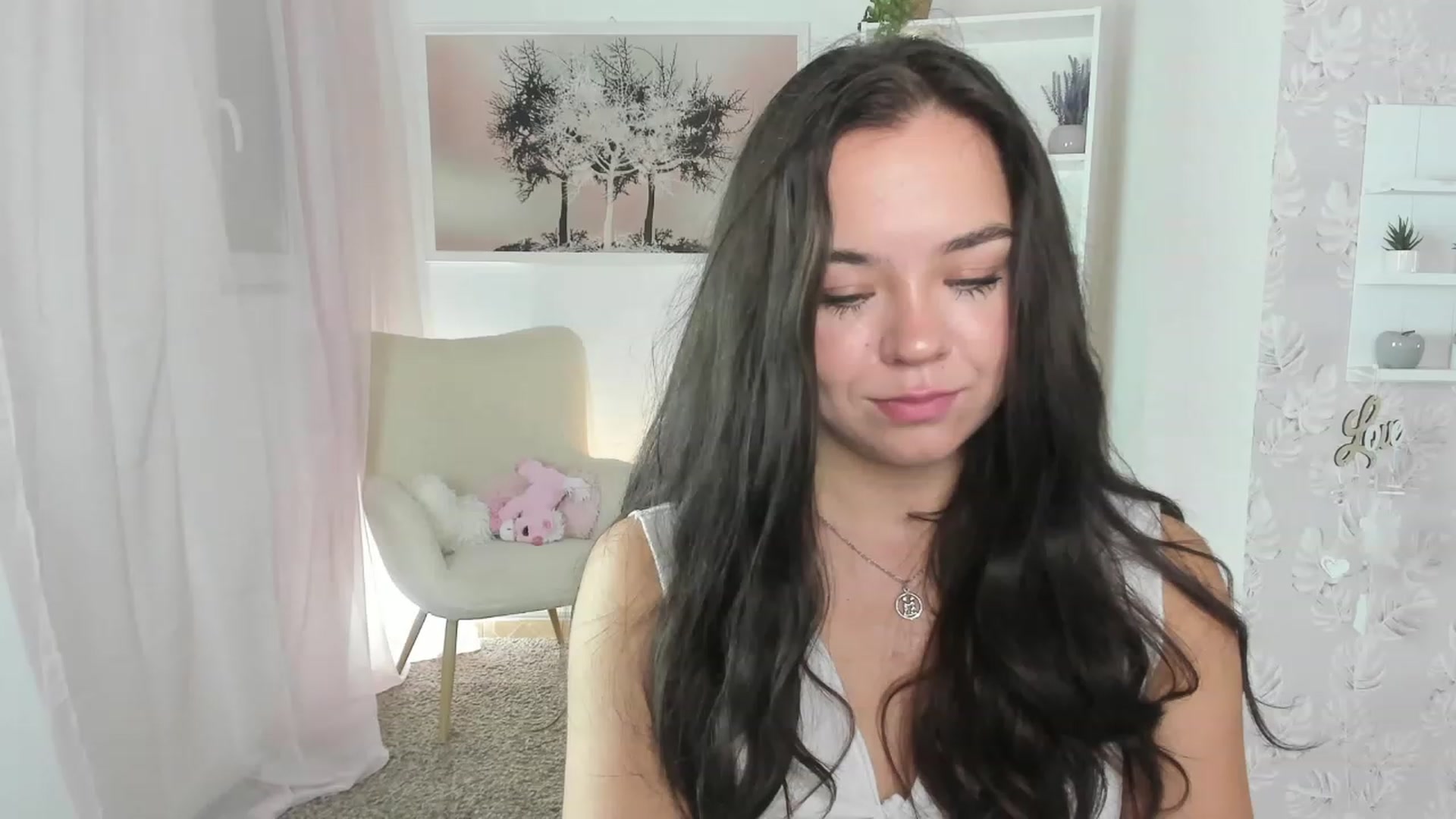 Gallery image thumbnail from Katie_Nice's myfreecams stream on, 08/18/2023, 10:39 image 15 of 20