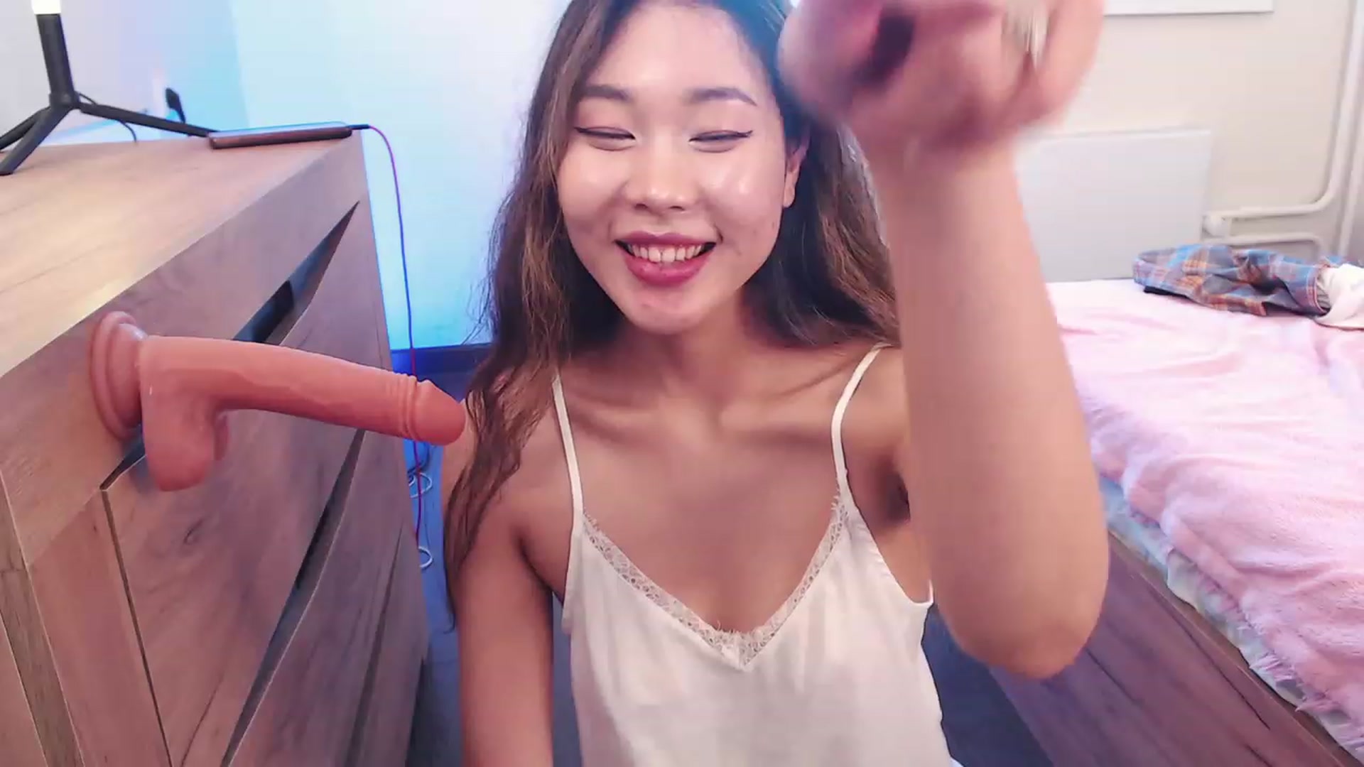 Gallery image thumbnail from Katieness's myfreecams stream on, 07/30/2023, 15:23 image 6 of 20