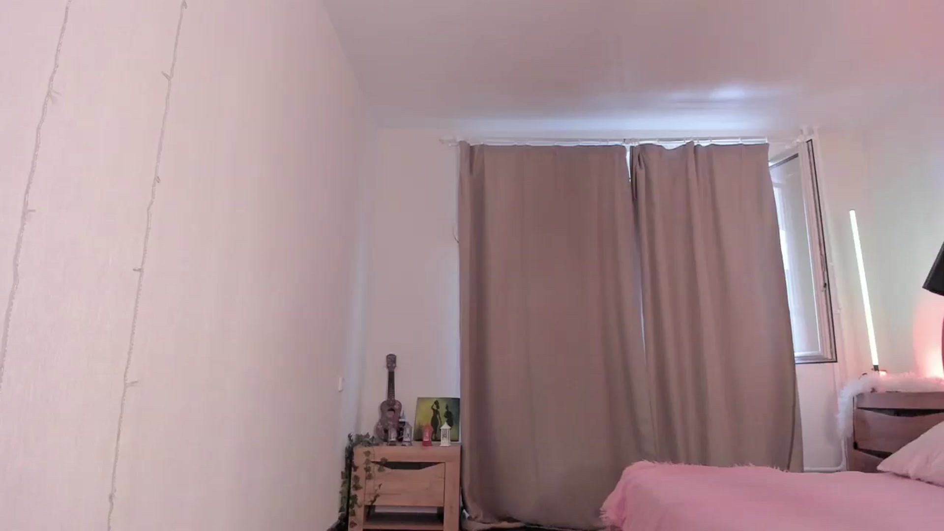 Gallery image thumbnail from Katieness's myfreecams stream on, 03/03/2025, 10:44 image 15 of 20