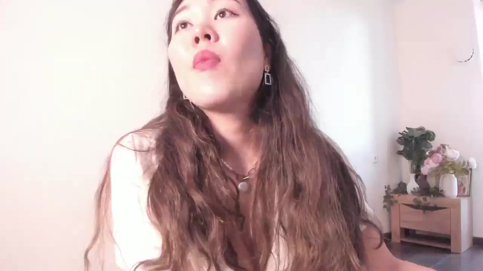 Gallery image thumbnail from Katieness's myfreecams stream on, 05/18/2025, 10:19 image 20 of 20