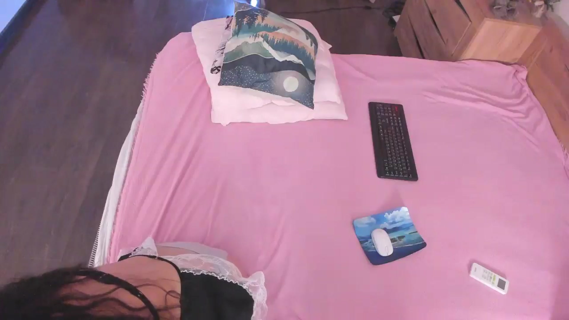 Gallery image thumbnail from Katieness's myfreecams stream on, 01/01/2026, 16:09 image 10 of 20