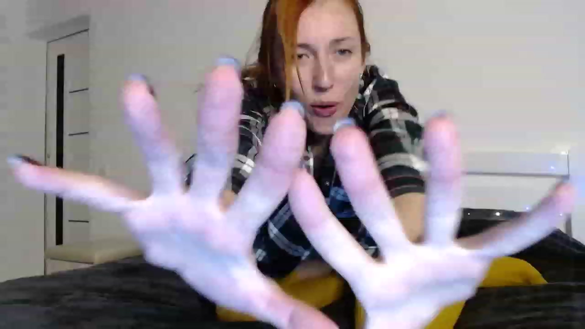 Gallery image thumbnail from Katiushaaa's myfreecams stream on, 12/08/2022, 17:02 image 19 of 20