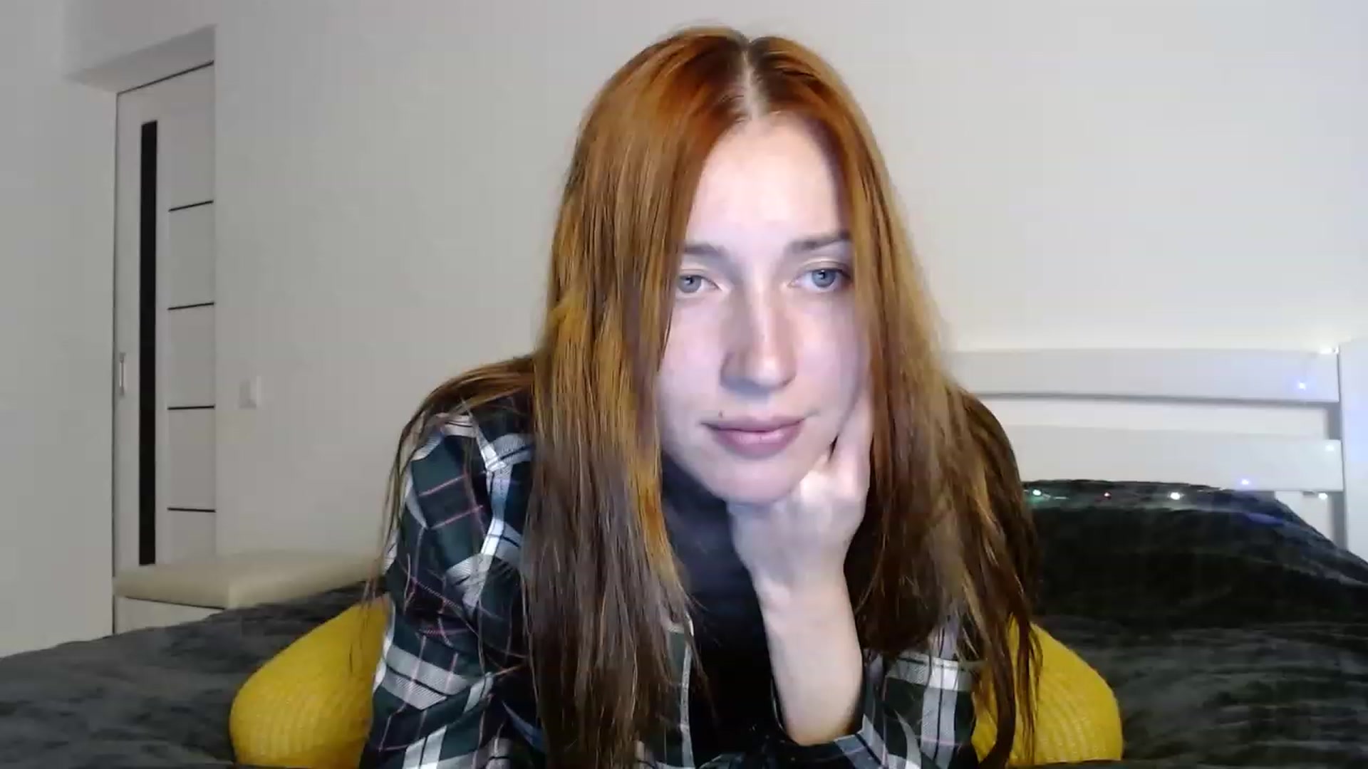 Gallery image thumbnail from Katiushaaa's myfreecams stream on, 12/08/2022, 18:58 image 3 of 20