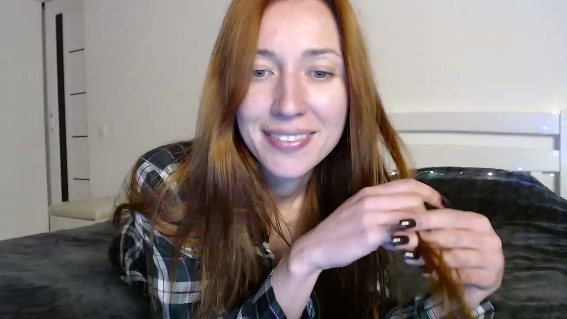 Gallery image thumbnail from Katiushaaa's myfreecams stream on, 12/08/2022, 18:58 image 15 of 20